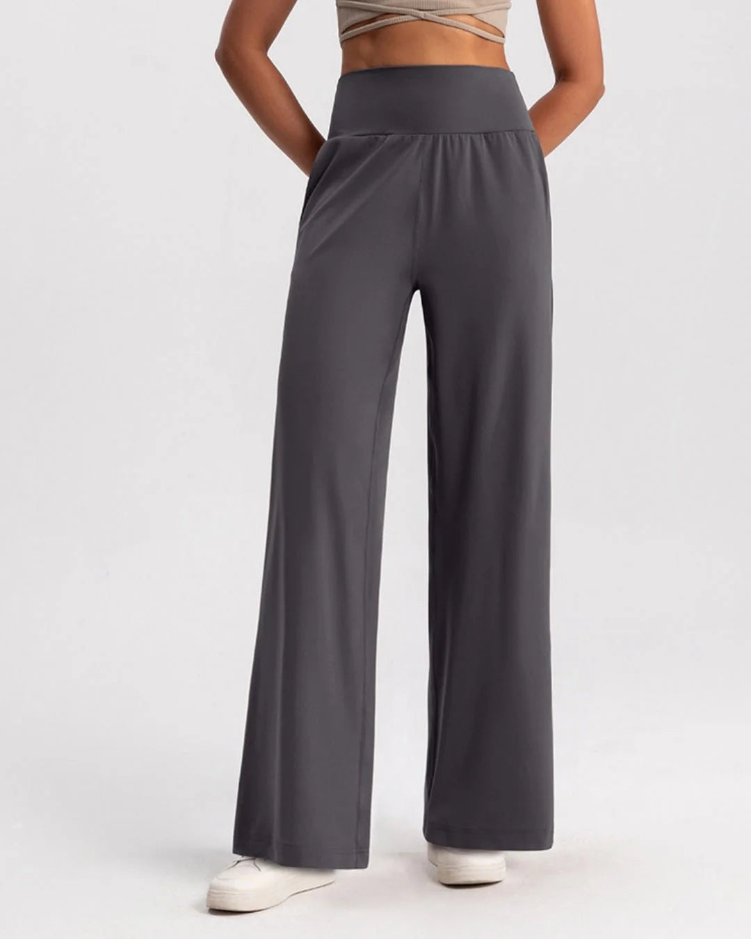Pantalones rectos de cintura alta Nero