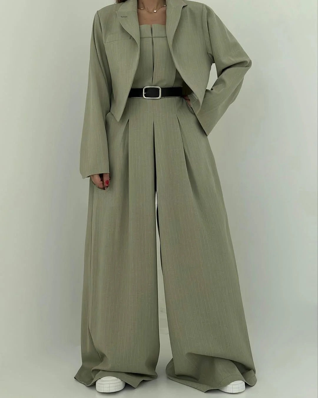 Alba Montiel™ | Conjunto femenino de top bustier y americana – Elegancia y estilo actual