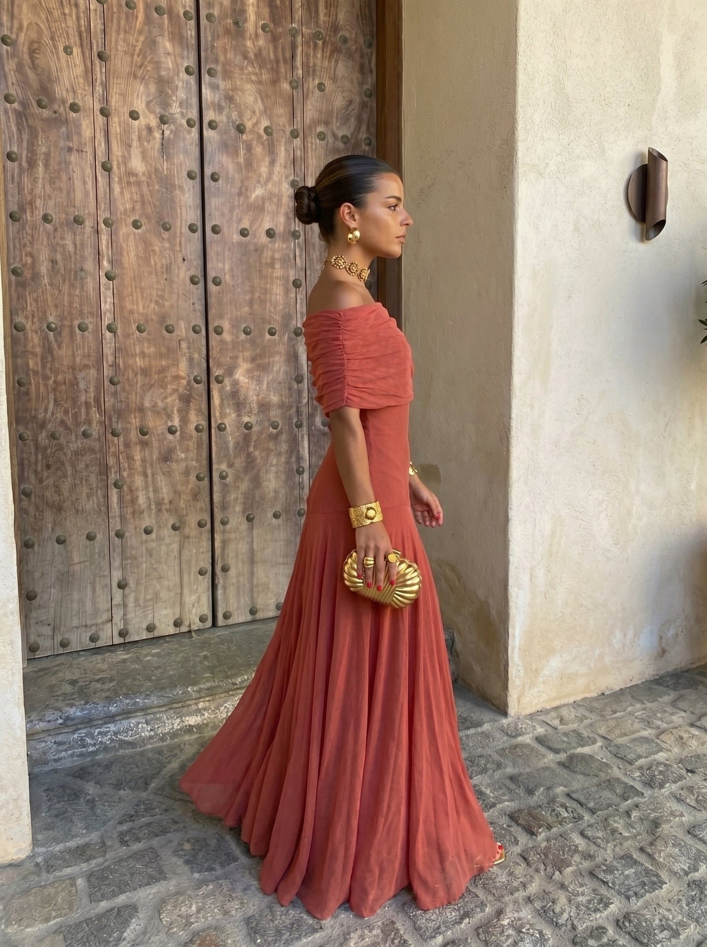 Selena - Elegante vestido sin tirantes de red